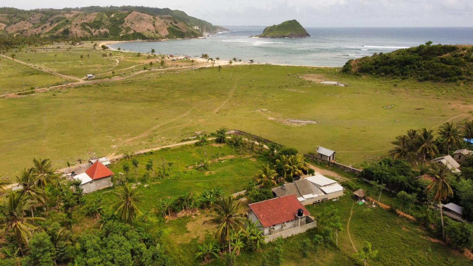 Barrel Homestay Areguling Kuta  Buitenkant foto